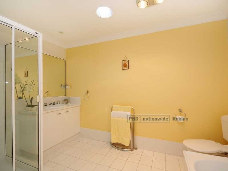 12 Conadilly Court, Carrara QLD 4211