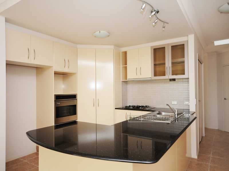 Unit 1096/1 The Cove Crescent, Carrara QLD 4211