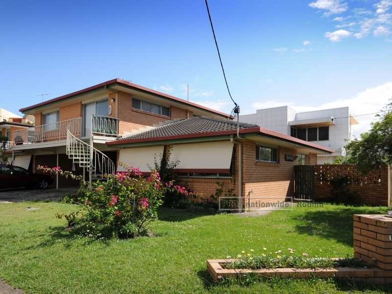 Unit 2/26 Alexandra Avenue, Mermaid Beach QLD 4218
