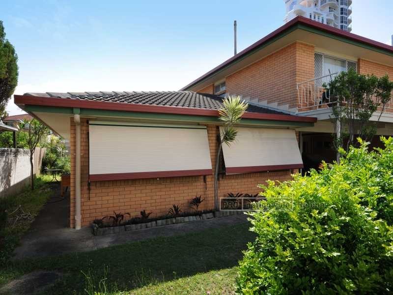 Unit 2/26 Alexandra Avenue, Mermaid Beach QLD 4218