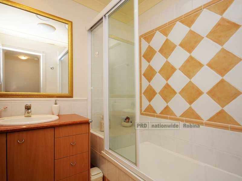 Unit 34/206 Cheltenham Drive, Robina QLD 4226