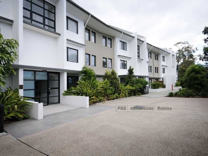Unit 17/305 Laver Drive, Robina QLD 4226