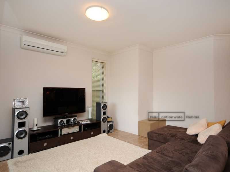 Unit 1090/1 The Cove Crescent, Carrara QLD 4211