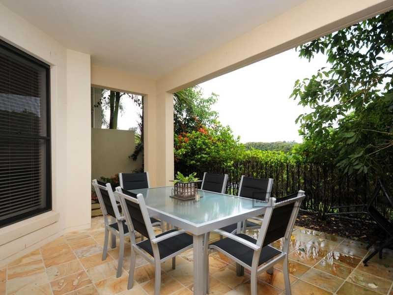 Unit 1090/1 The Cove Crescent, Carrara QLD 4211