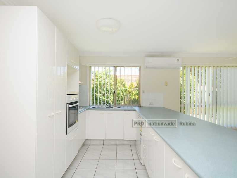 12 Lancashire Drive, Mudgeeraba QLD 4213