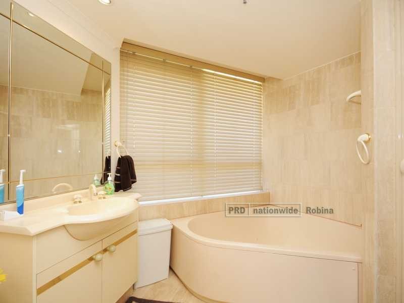 Unit 34/3 Second Avenue, Burleigh Heads QLD 4220