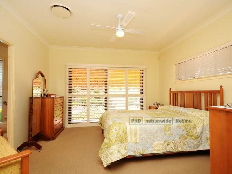 132 Dunlin Drive, Burleigh Waters QLD 4220