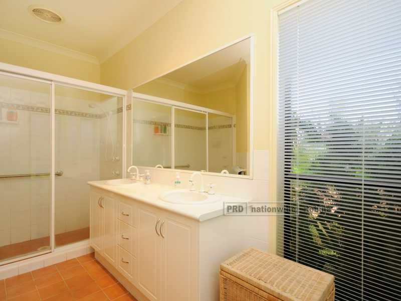 132 Dunlin Drive, Burleigh Waters QLD 4220