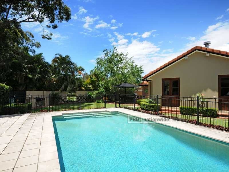 6 Nunawading Court, Robina QLD 4226