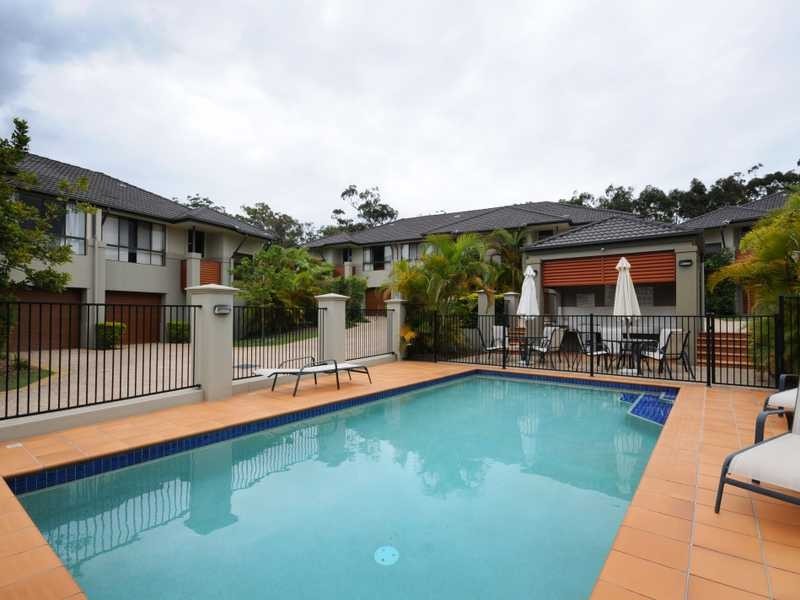 Unit 7/2 North Shore Avenue, Varsity Lakes QLD 4227