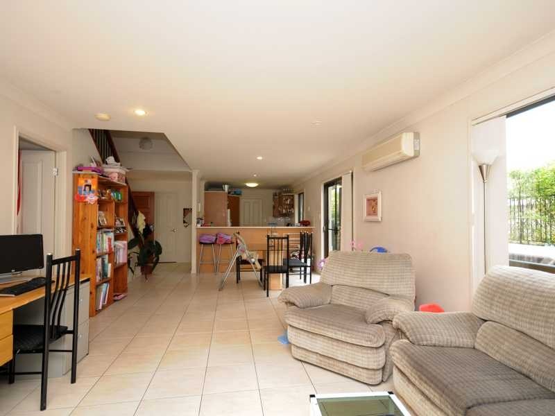 Unit 7/2 North Shore Avenue, Varsity Lakes QLD 4227
