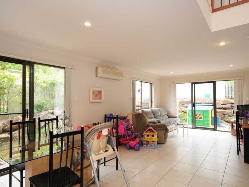 Unit 7/2 North Shore Avenue, Varsity Lakes QLD 4227