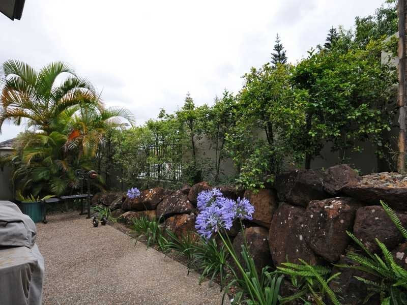 Unit 7/2 North Shore Avenue, Varsity Lakes QLD 4227