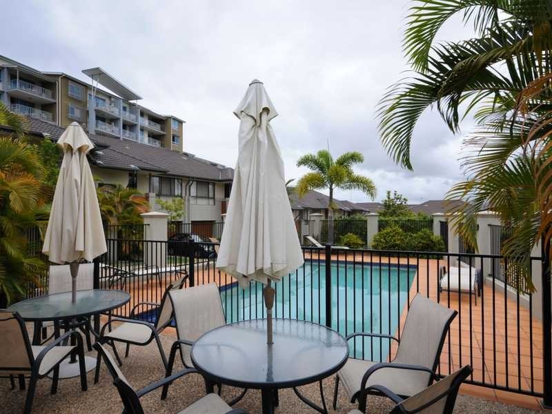 Unit 7/2 North Shore Avenue, Varsity Lakes QLD 4227