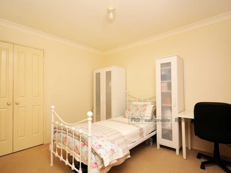 6 Wisconsin Street, Varsity Lakes QLD 4227