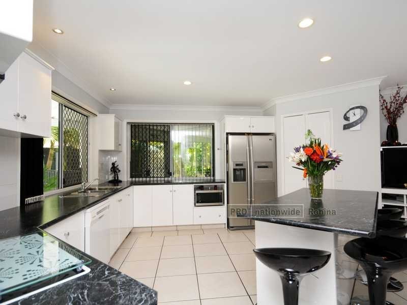 95 Gardenia Drive, Bonogin QLD 4213