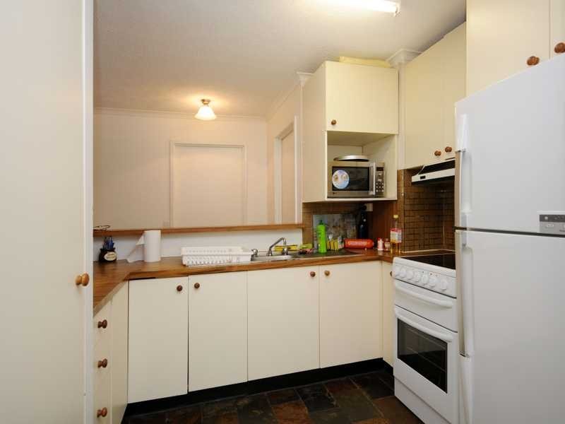 Unit 1/38 Enderly Avenue, Surfers Paradise QLD 4217