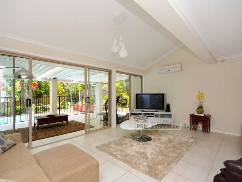 6 Indooroopilly Court, Robina QLD 4226