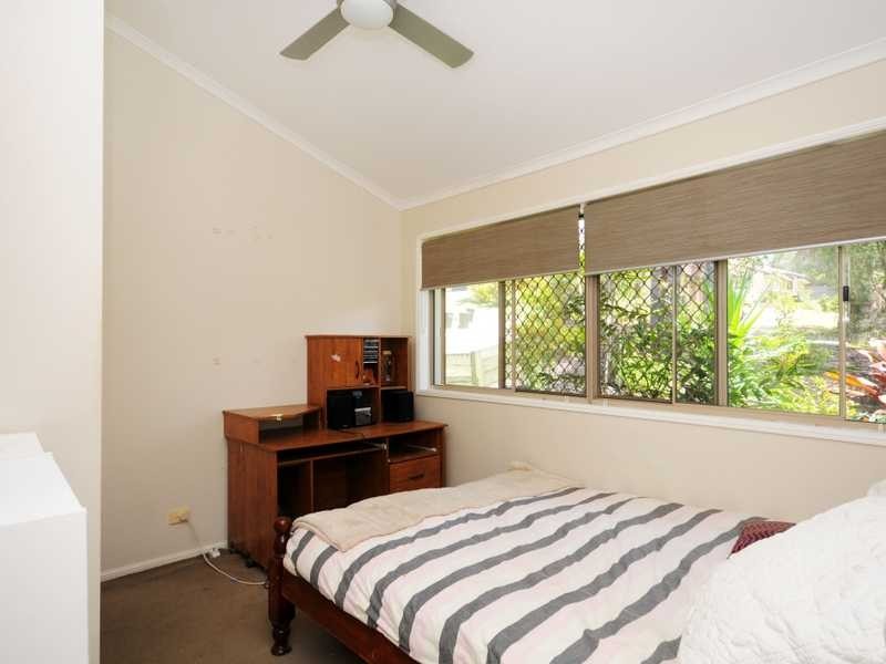 6 Indooroopilly Court, Robina QLD 4226