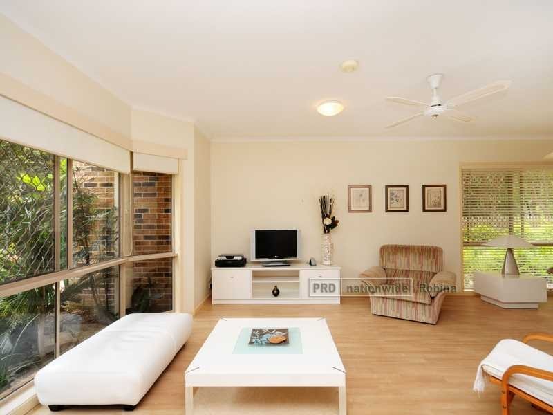 9 Chelsea Place, Robina QLD 4226