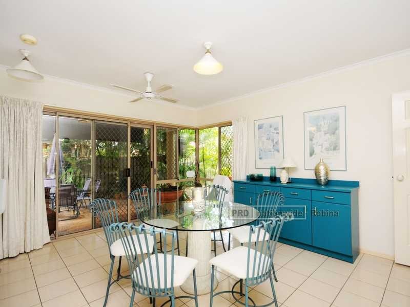 9 Chelsea Place, Robina QLD 4226