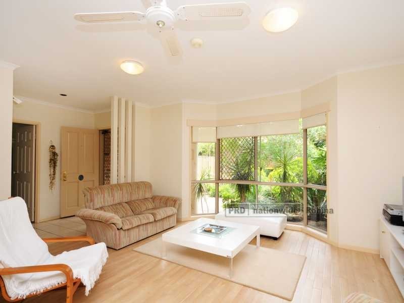 9 Chelsea Place, Robina QLD 4226