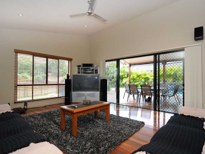 24 Boogaerdt Rise, Bonogin QLD 4213