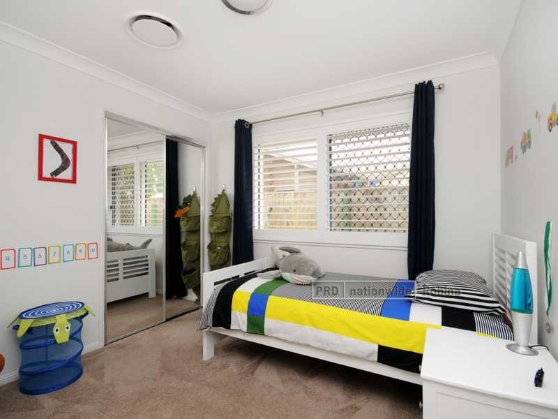 28 Yarraville Street, Robina QLD 4226