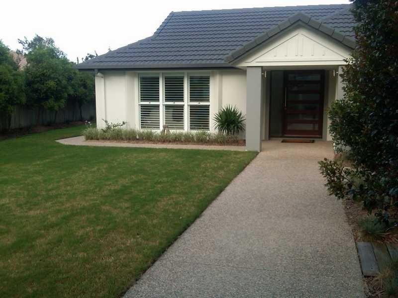 28 Yarraville Street, Robina QLD 4226