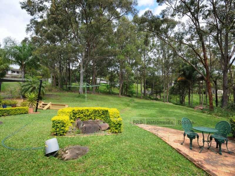 33 Wallaby Drive, Mudgeeraba QLD 4213