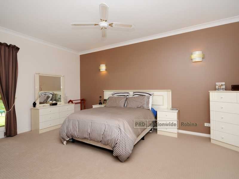 33 Wallaby Drive, Mudgeeraba QLD 4213