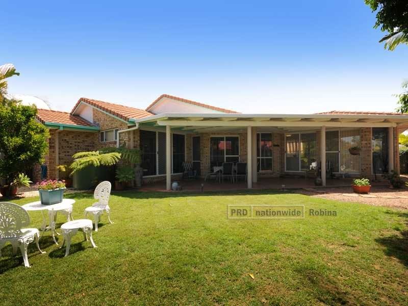 11 Raven Parade, Burleigh Waters QLD 4220
