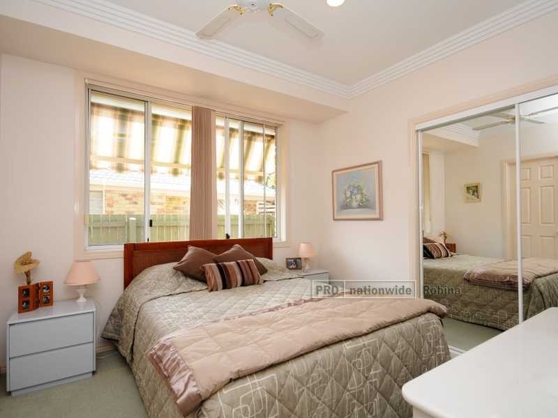 11 Raven Parade, Burleigh Waters QLD 4220