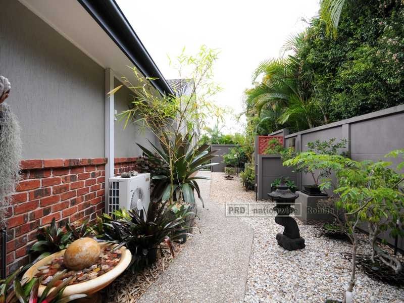 2 Outrigger Drive, Robina QLD 4226