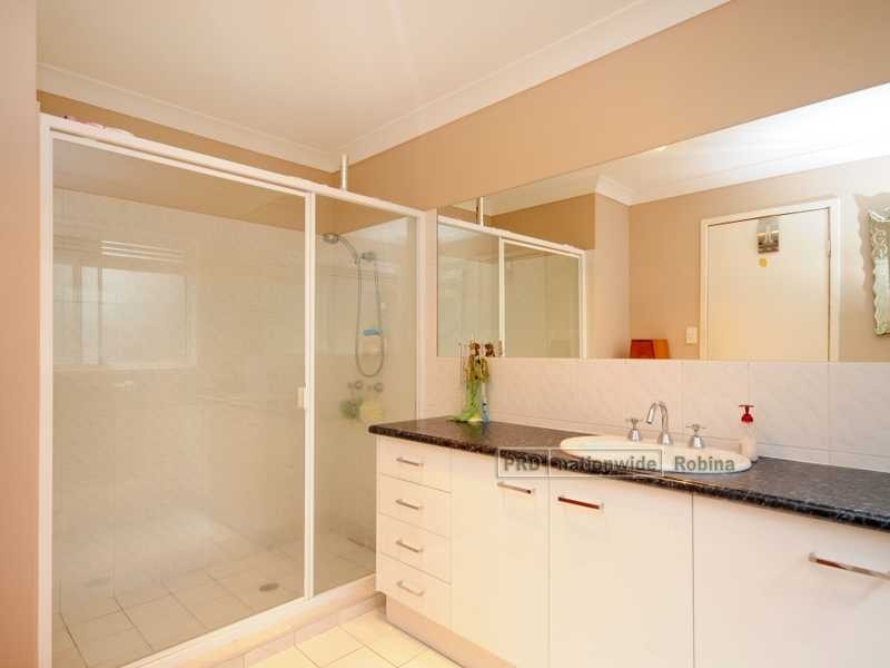 15 Strathmore Court, Robina QLD 4226