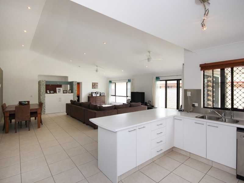 9 Asperia Street, Reedy Creek QLD 4227