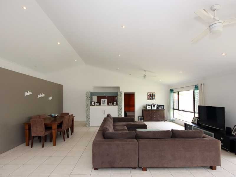 9 Asperia Street, Reedy Creek QLD 4227