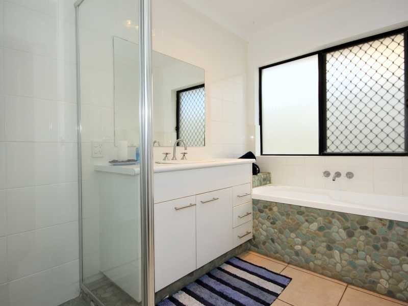 9 Asperia Street, Reedy Creek QLD 4227