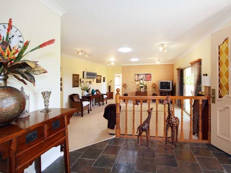 55 Wallaby Drive, Mudgeeraba QLD 4213