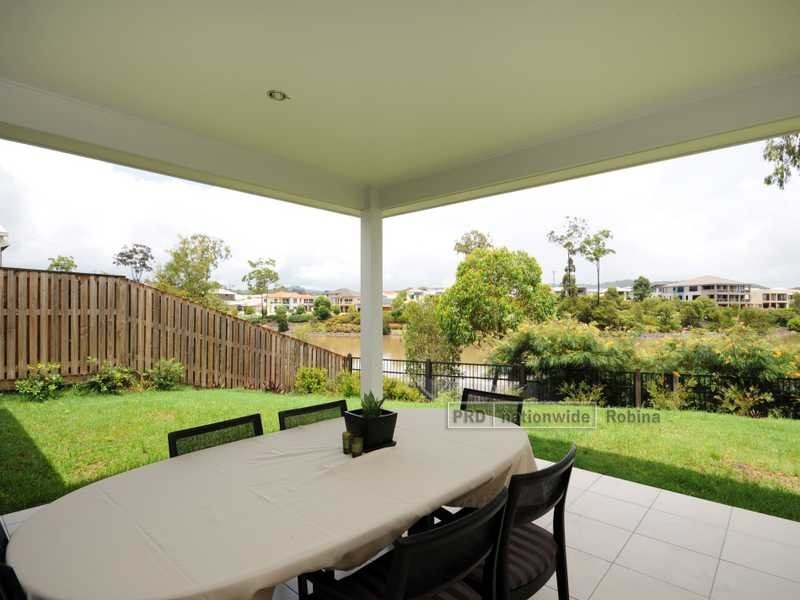 9 Saleya Drive, Varsity Lakes QLD 4227