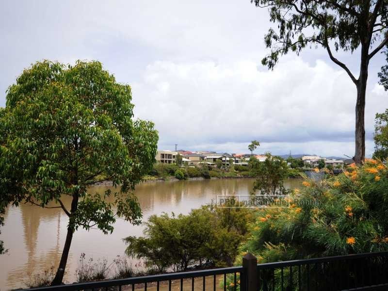 9 Saleya Drive, Varsity Lakes QLD 4227