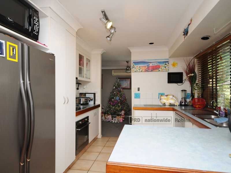 21 Sunningdale Circuit, Robina QLD 4226
