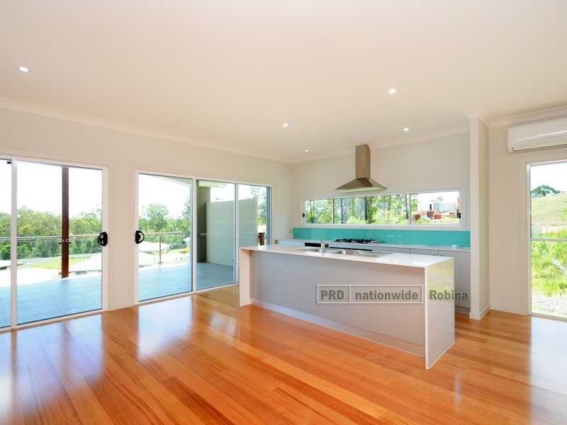 10A Laceflower Court, Reedy Creek QLD 4227