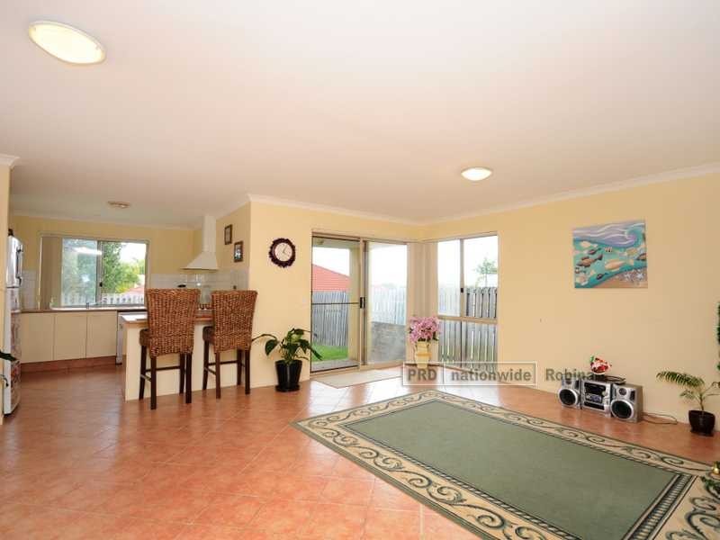 24 Inwood Circuit, Merrimac QLD 4226