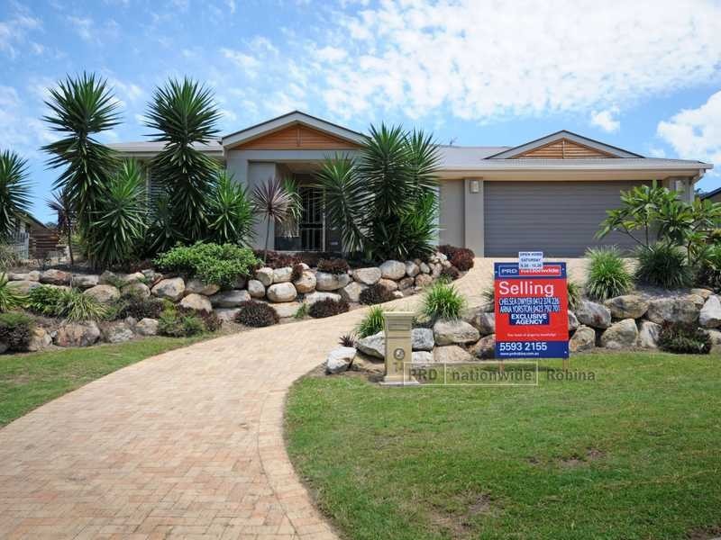 74 Clover Hill Drive, Mudgeeraba QLD 4213