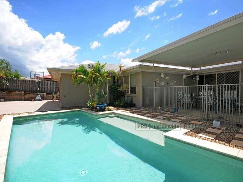74 Clover Hill Drive, Mudgeeraba QLD 4213