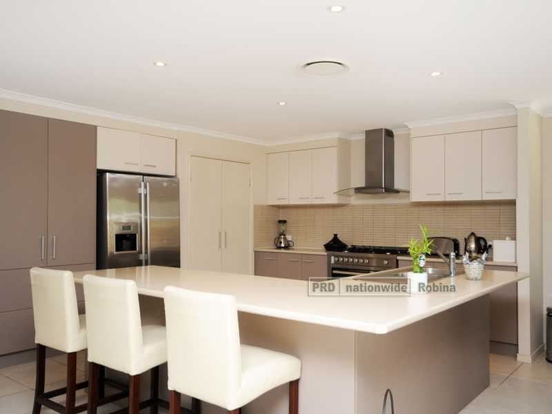 74 Clover Hill Drive, Mudgeeraba QLD 4213