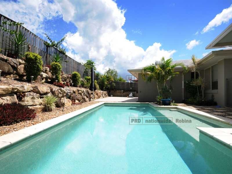 74 Clover Hill Drive, Mudgeeraba QLD 4213