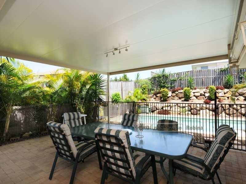74 Clover Hill Drive, Mudgeeraba QLD 4213