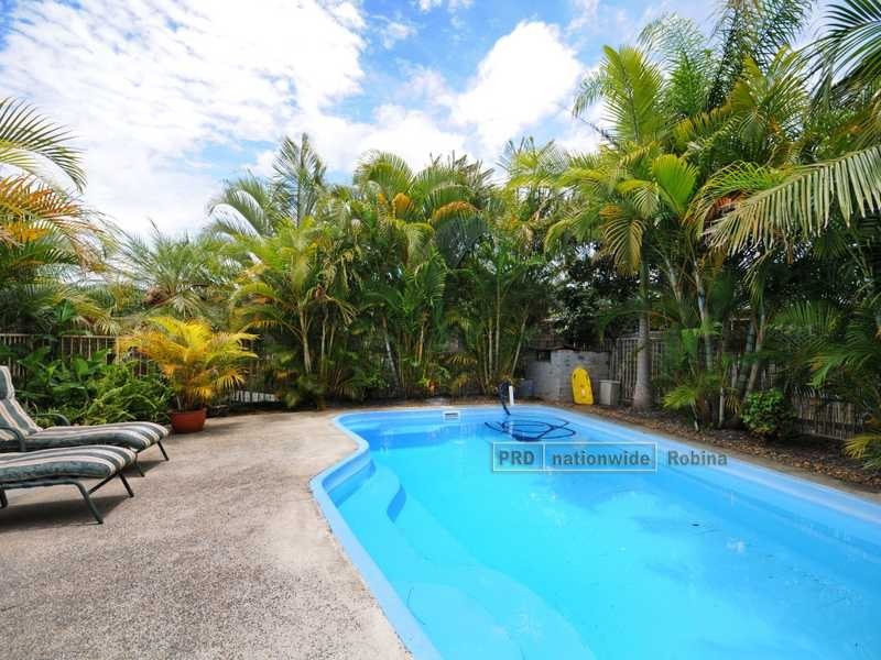 13 Quince Place, Bonogin QLD 4213